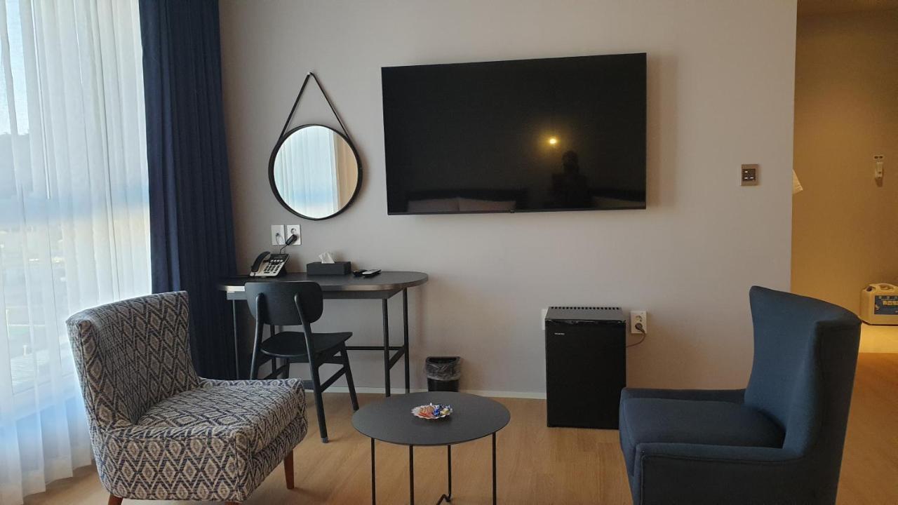 Jinhae Intercity Hotel تَنوان المظهر الخارجي الصورة